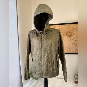 Columbia lightweight quilted bomber jacket size Medium